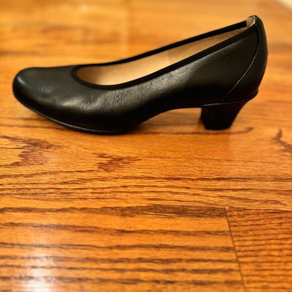 SAS Women’s 8N Narrow Milano Leather Black Slip-On Pump Block Heel Shoe Comfort - Picture 6 of 13